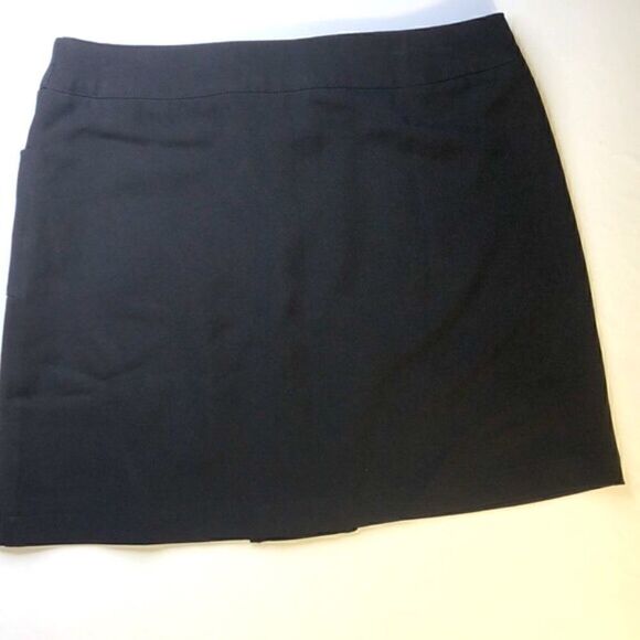 DEXIM Golfwear Canada Black Athletic Skirt, Size (6) - Picture 5 of 5